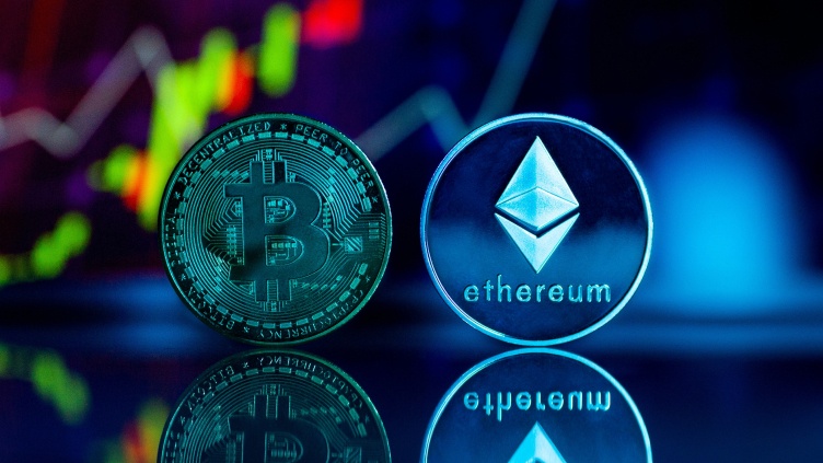 Arkham: Robinhood Pockets Recognized as Main Holder of Ethereum Value $2.54B and Bitcoin Value $3.3B
