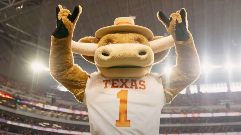 EA Sports College Football 25 Signs 10,000 Athletes, But Not This Famous Quarterback