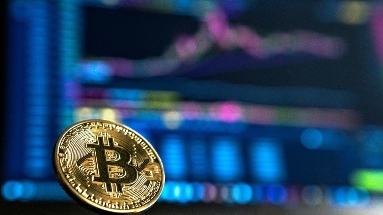 Bitcoin Price Dips Over 5% After Easter Weekend